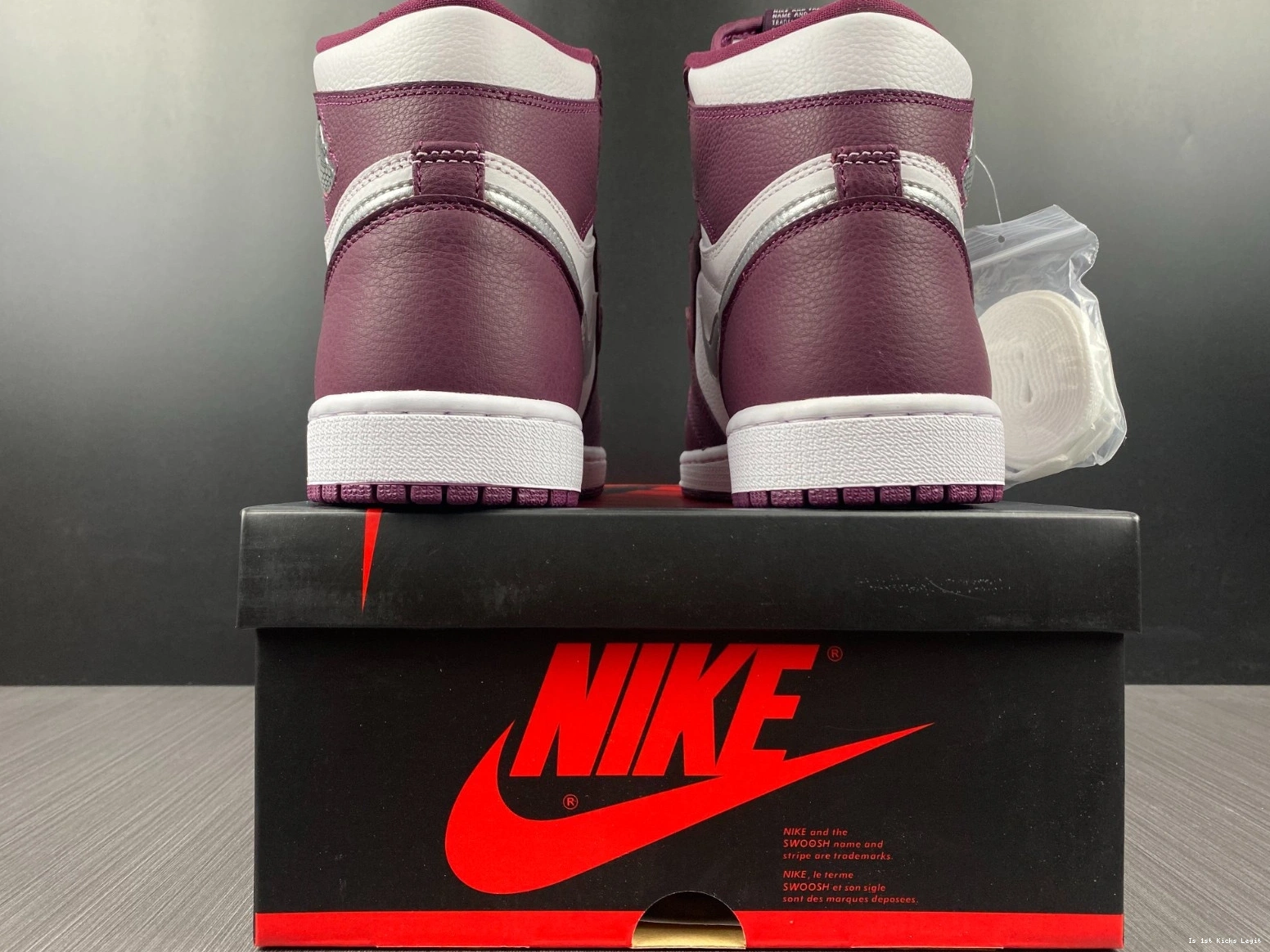  Volt OG Air Jordan 555088-118 1 High Gold 0409